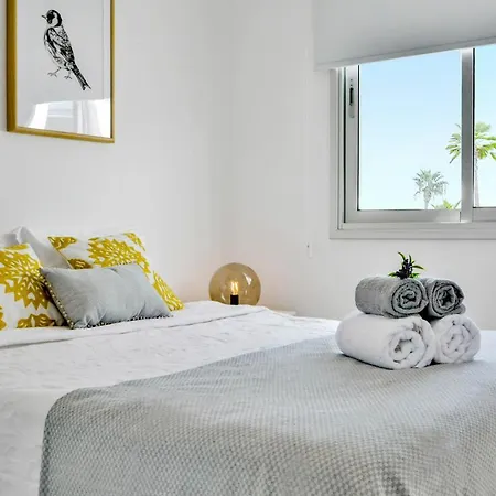 Phaedrus Living: Seaside Luxury Flat Lighthouse 67 Apartment Paphos Exterior photo